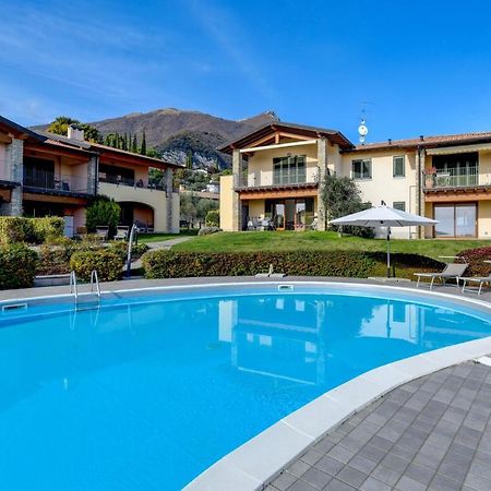 6 Happiness Apartment Toscolano Maderno Exterior photo