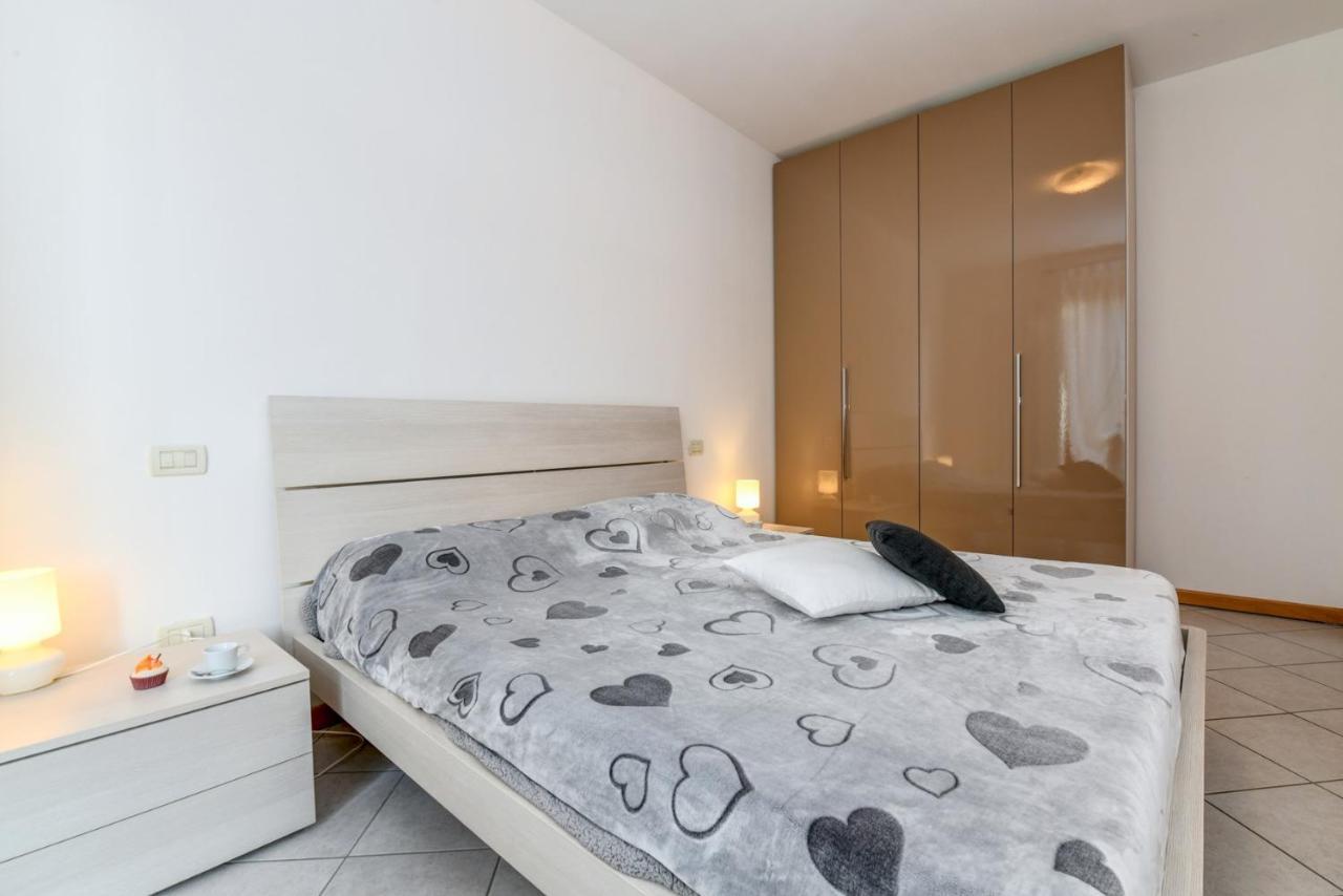 6 Happiness Apartment Toscolano Maderno Exterior photo