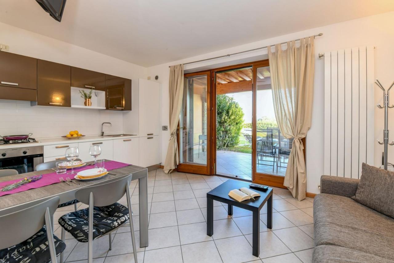 6 Happiness Apartment Toscolano Maderno Exterior photo